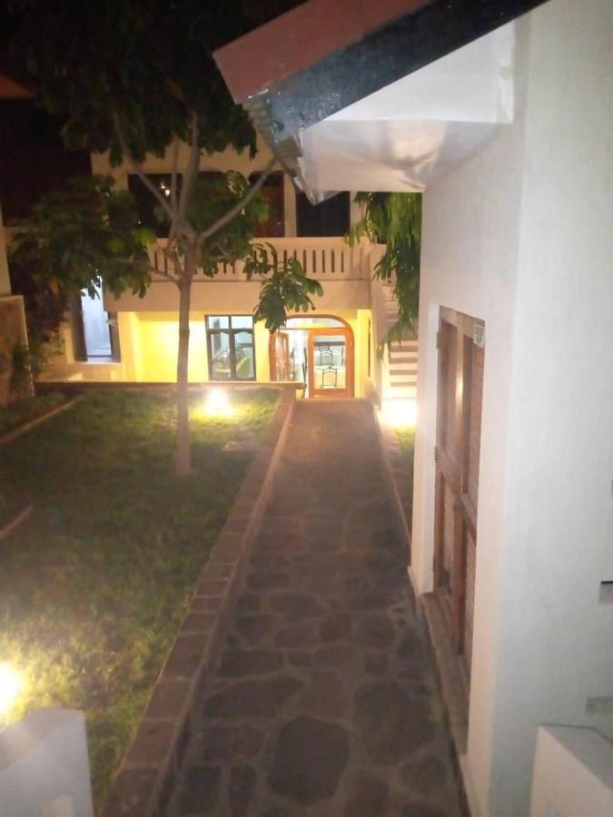 Coast View Resort Кигома Экстерьер фото