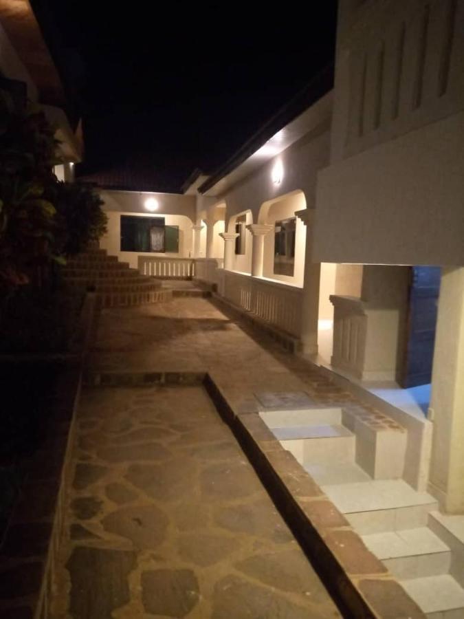 Coast View Resort Кигома Экстерьер фото